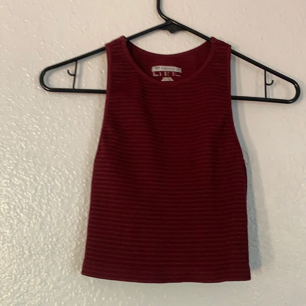 Cute ribbed yoga style crop top